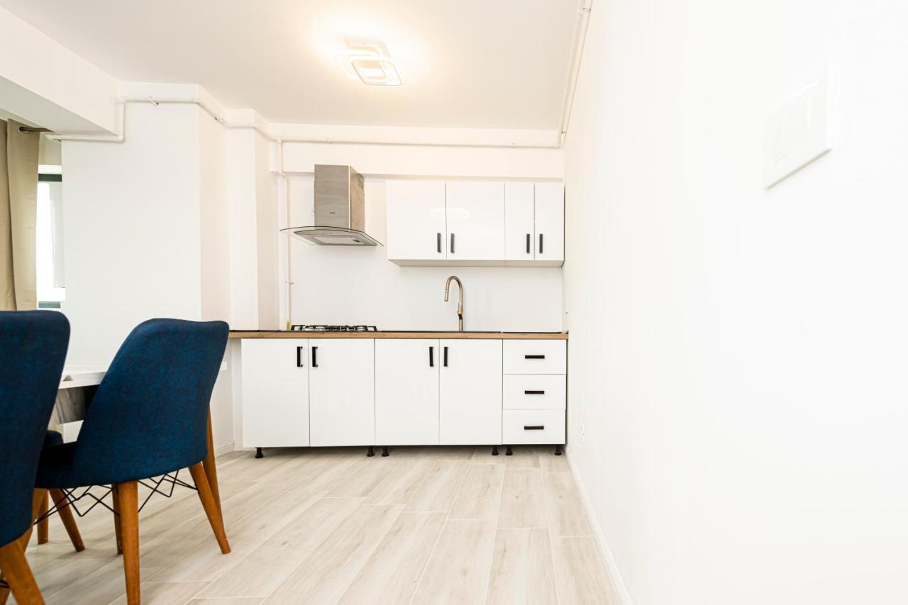 Apart Hotel Fusion Tower Iasi Ngoại thất bức ảnh