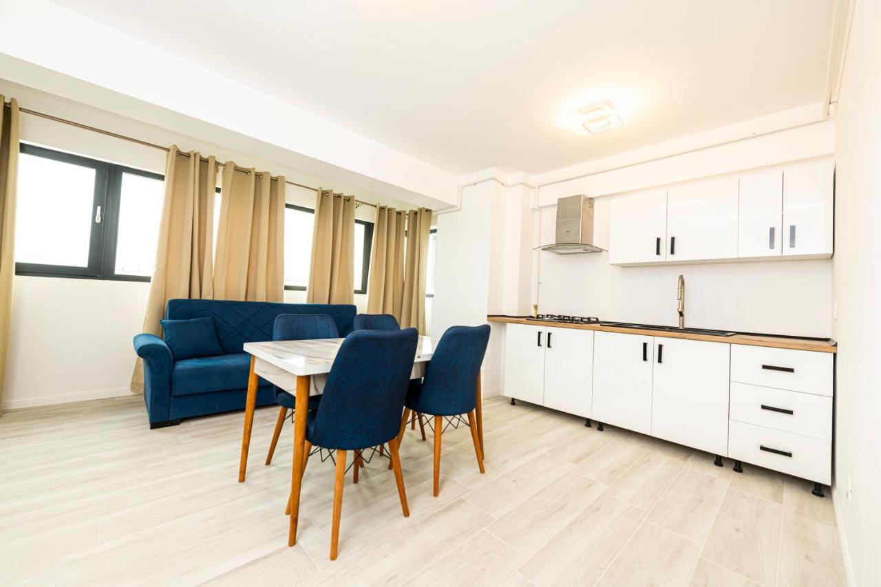 Apart Hotel Fusion Tower Iasi Ngoại thất bức ảnh