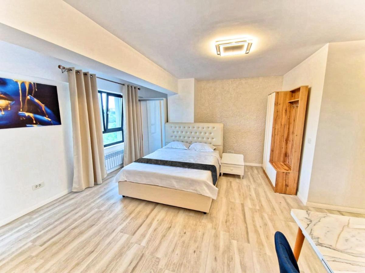 Apart Hotel Fusion Tower Iasi Ngoại thất bức ảnh
